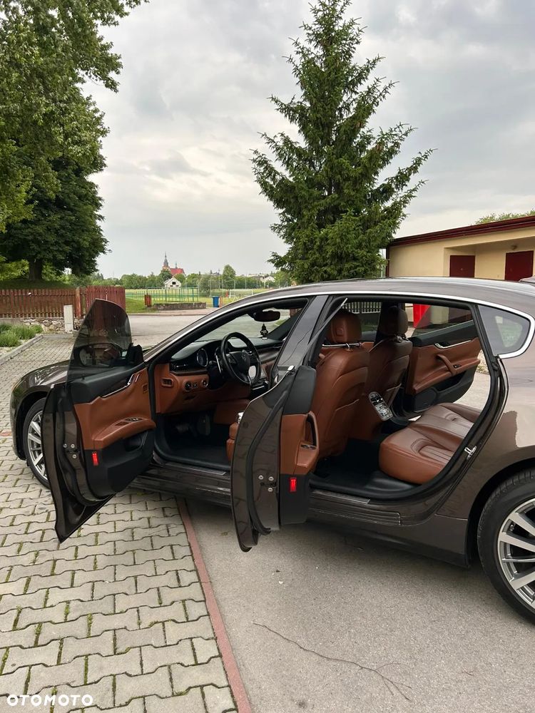 Maserati Quattroporte - 20