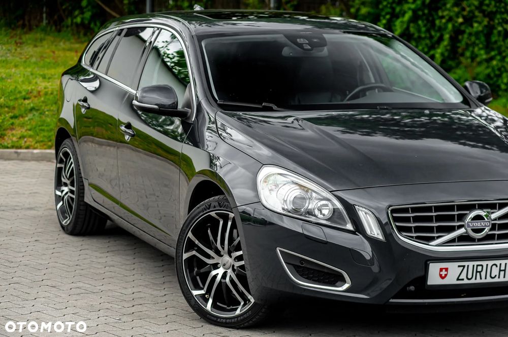 Volvo V60 D5 Geartronic Kinetic - 37