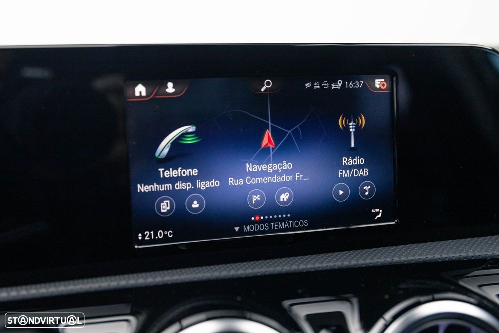 Mercedes-Benz A 250 Limousine e AMG Line - 35