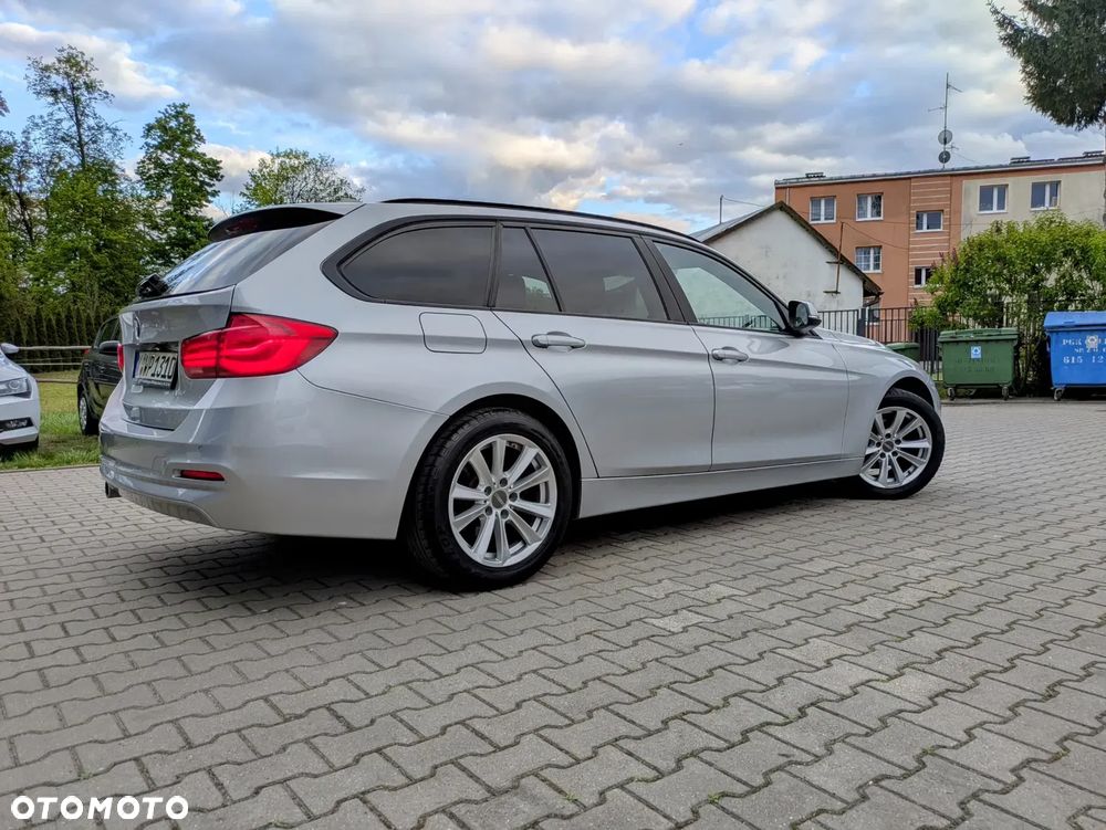 BMW Seria 3 318d - 11