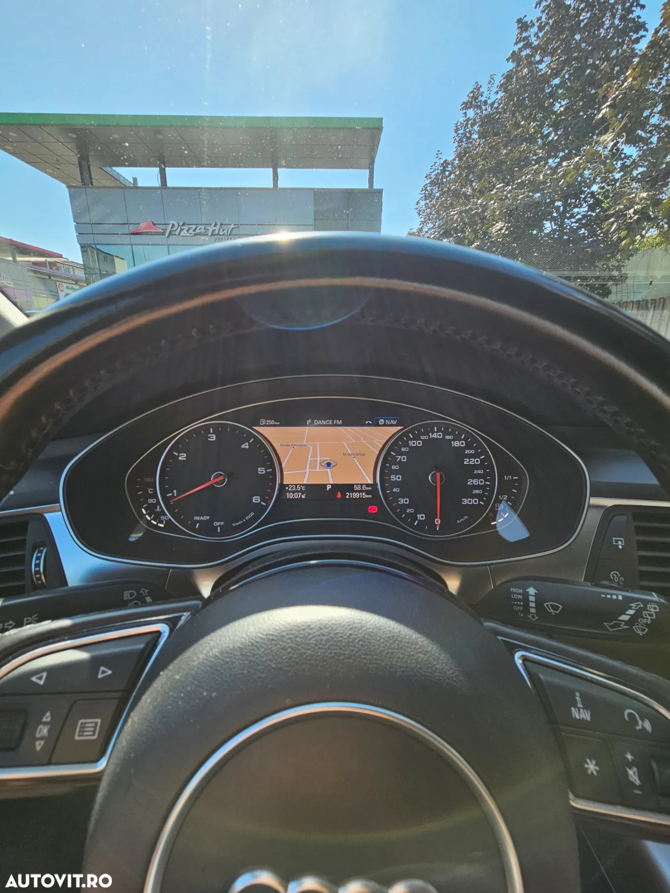 Audi A6 Avant 2.0 TDI Ultra S tronic - 20