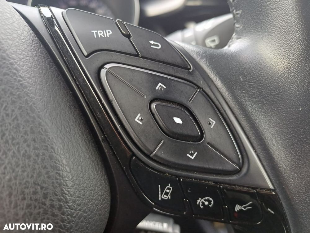 Toyota C-HR 1.8 HSD 122 CP 4x2 CVT Core - 15