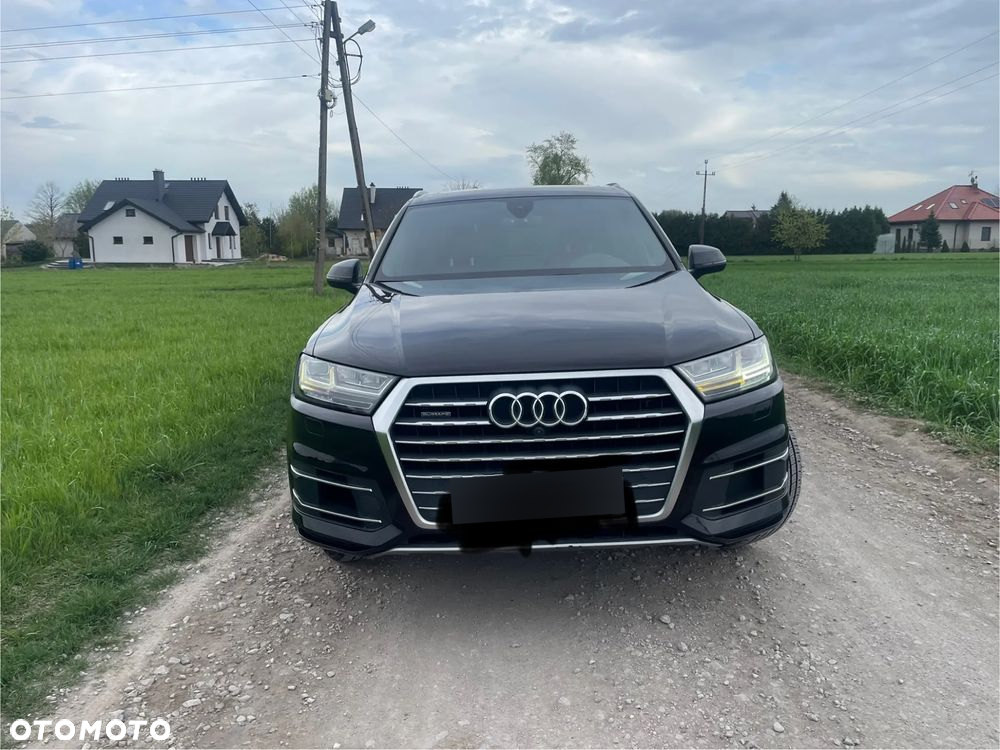 Audi Q7 - 7
