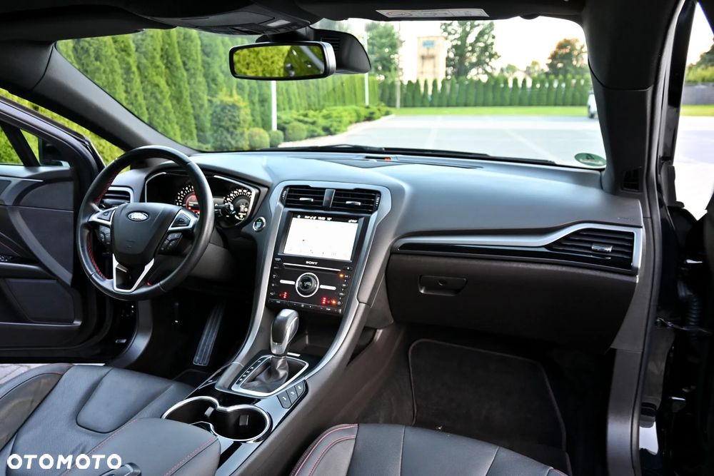 Ford Mondeo 2.0 TDCi ST-Line PowerShift - 23