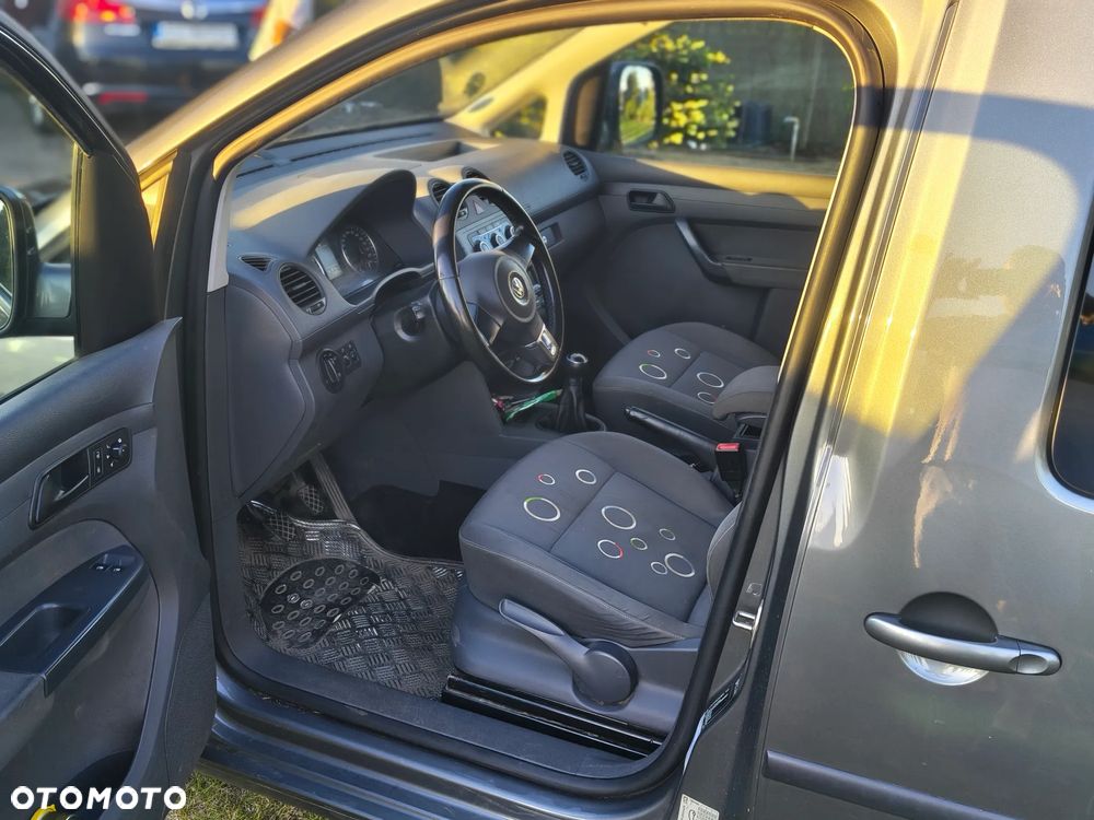 Volkswagen Caddy - 16