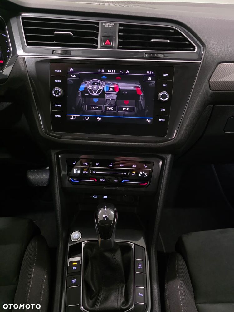 Volkswagen Tiguan Allspace - 11