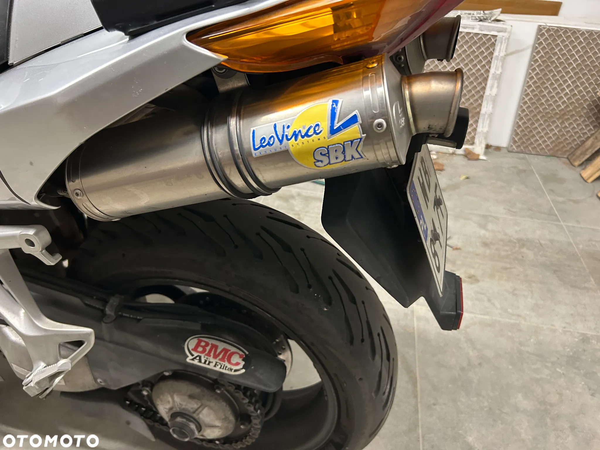 Honda VFR - 24