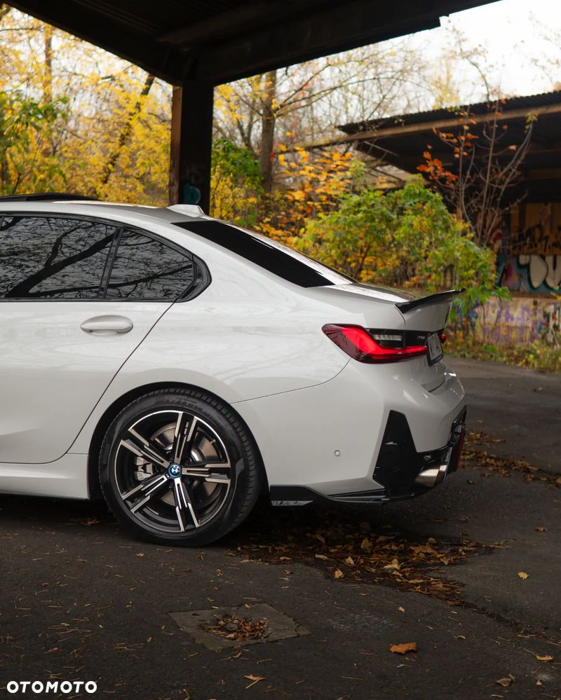 BMW Seria 3 - 32