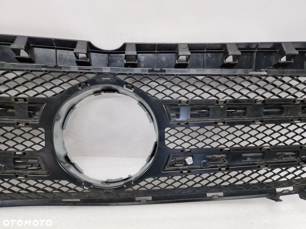 MERCEDES B-KLASSA W246 LIFT 14-18 ATRAPA / GRILL PRZEDNI PRZÓD , NR A2468880460 , NR AUKCJI GL341 - 23
