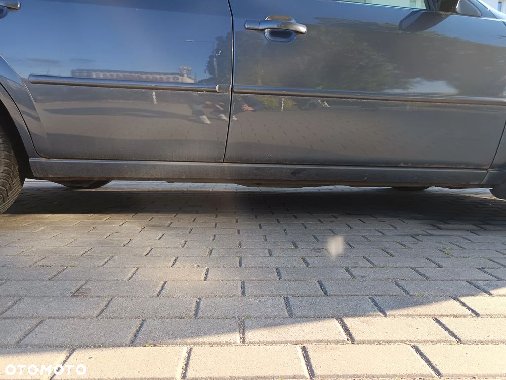Ford Mondeo 1.8 Ambiente - 7