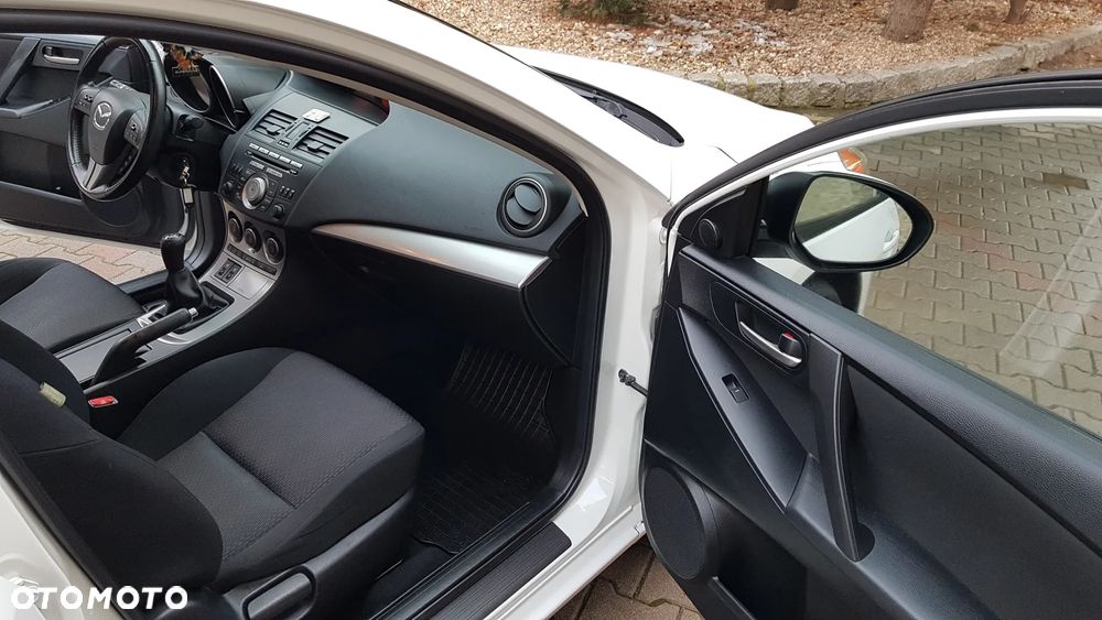 Mazda 3 1.6 Exclusive EU5 - 7