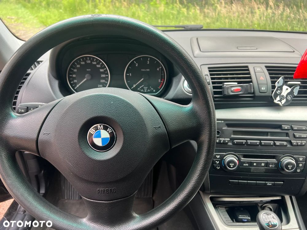 BMW Seria 1 118d - 9