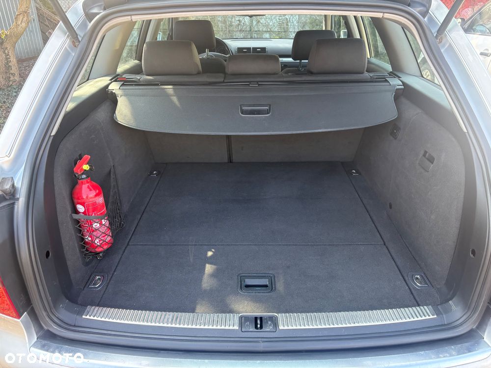 Audi A4 Avant 1.8 T quattro - 12