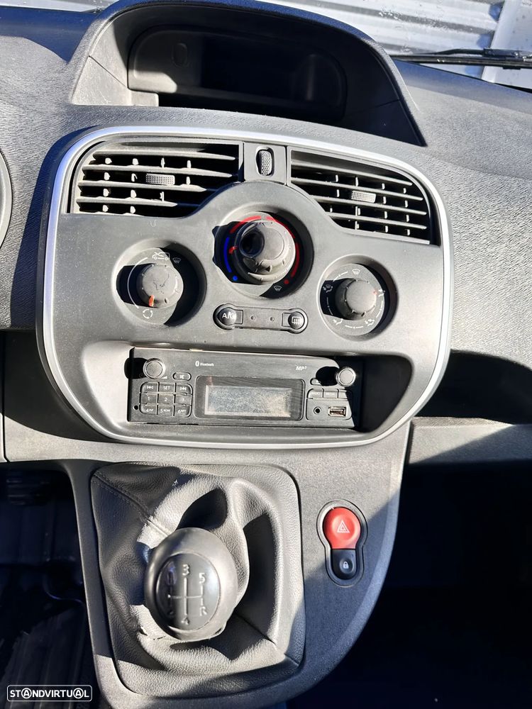Renault KANGOO 1.5 DCI 3 LUGARES C/ AC - 13