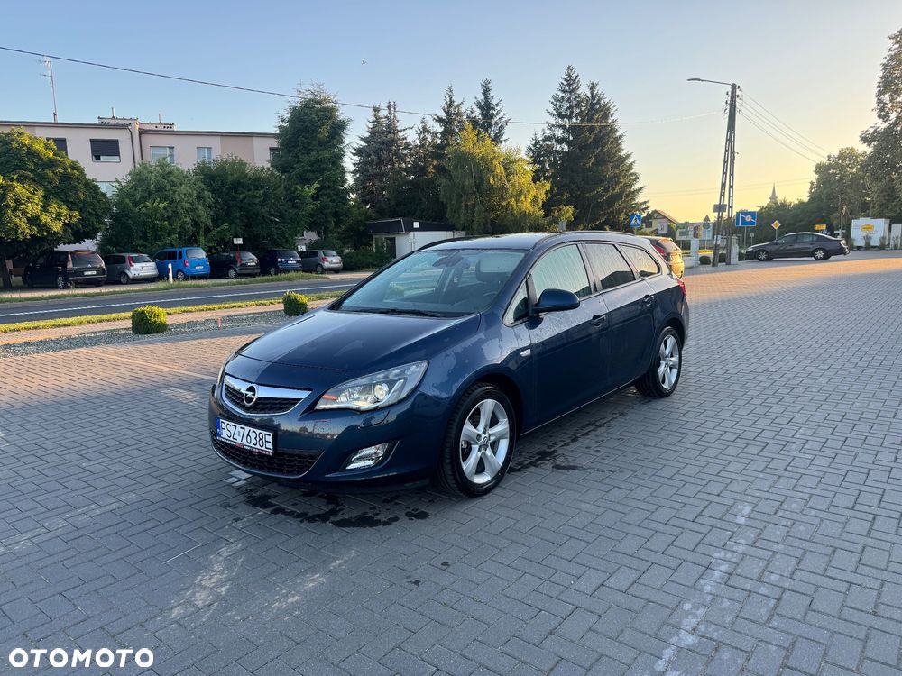 Opel Astra 1.4 T Edition 150 - 4