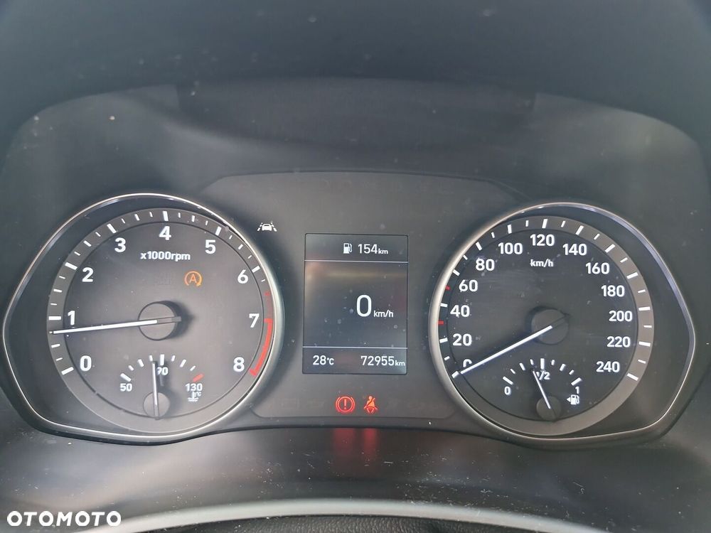 Hyundai i30 1.5 DPI Classic + - 19