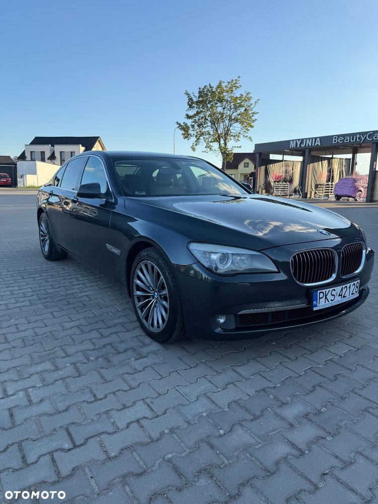 BMW Seria 7 740d xDrive - 5