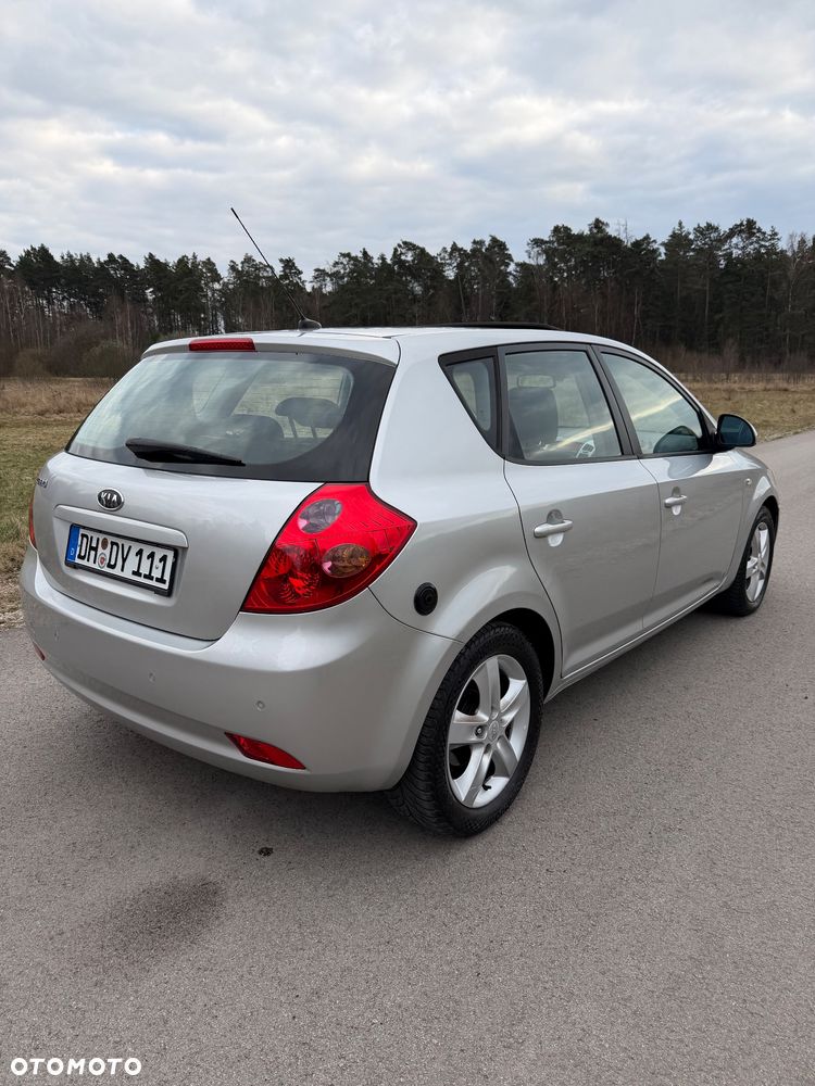 Kia Ceed 2.0 CVVT Spirit - 4