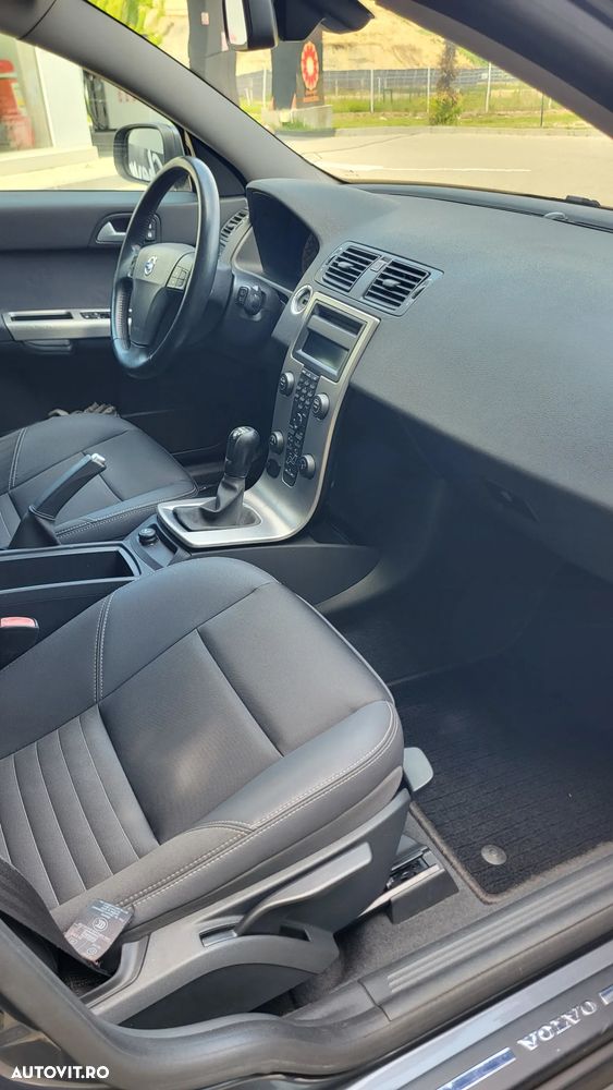 Volvo V50 - 10