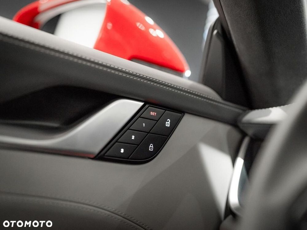 Porsche 911 Turbo - 37