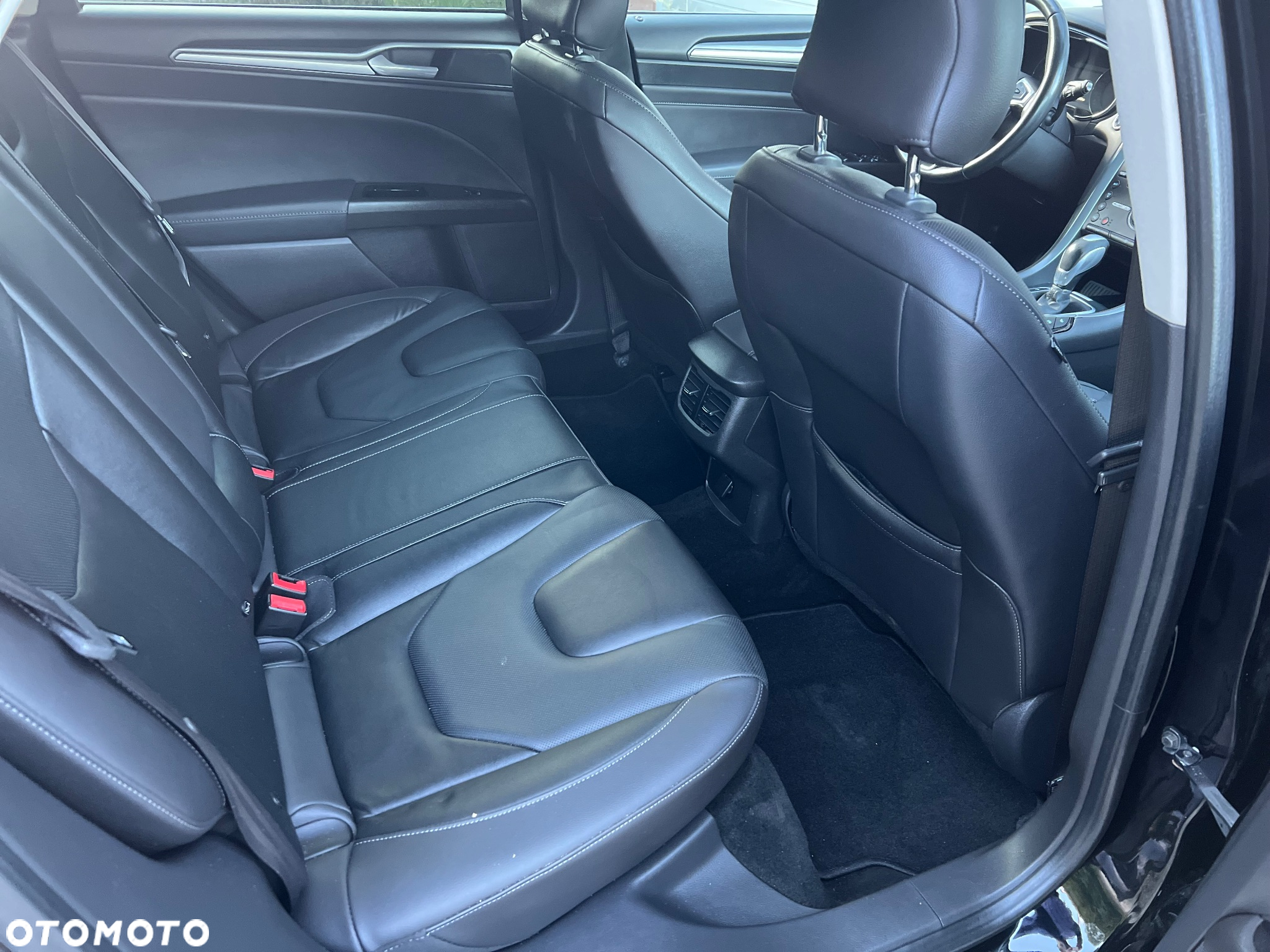 Ford Mondeo 2.0 TDCi ST-Line X 4WD PowerShift - 29