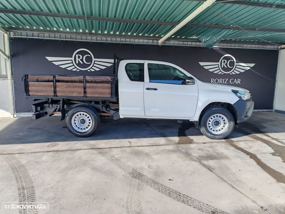 Toyota Hilux - 3