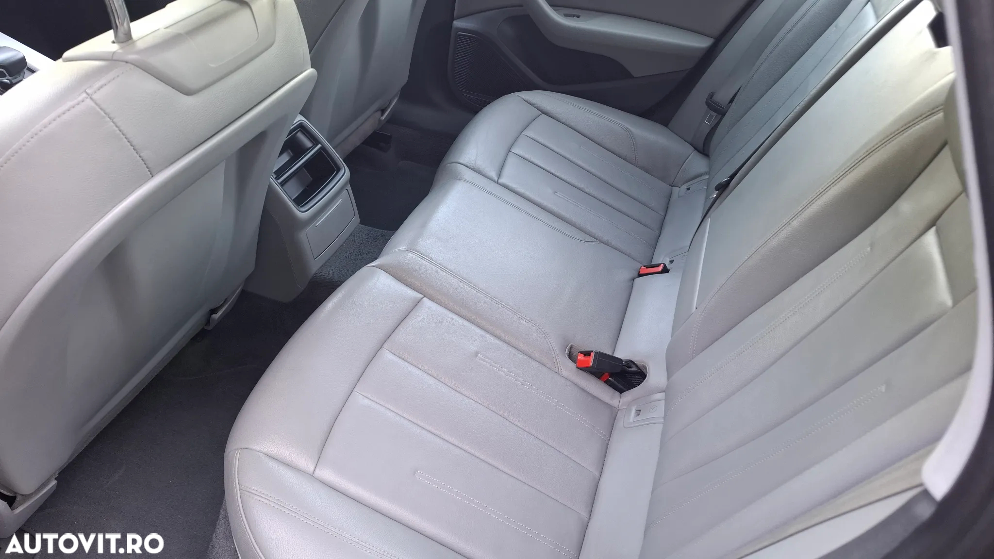 Audi A4 2.0 TDI DPF clean diesel multitronic Attraction - 22