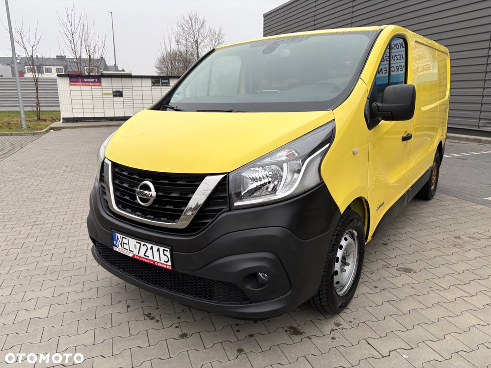 Nissan NV300 - 1