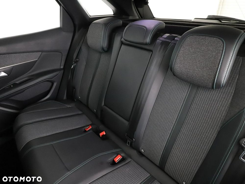 Peugeot 3008 1.6 PureTech Hybrid PHEV Allure Pack S&S EAT8 - 19