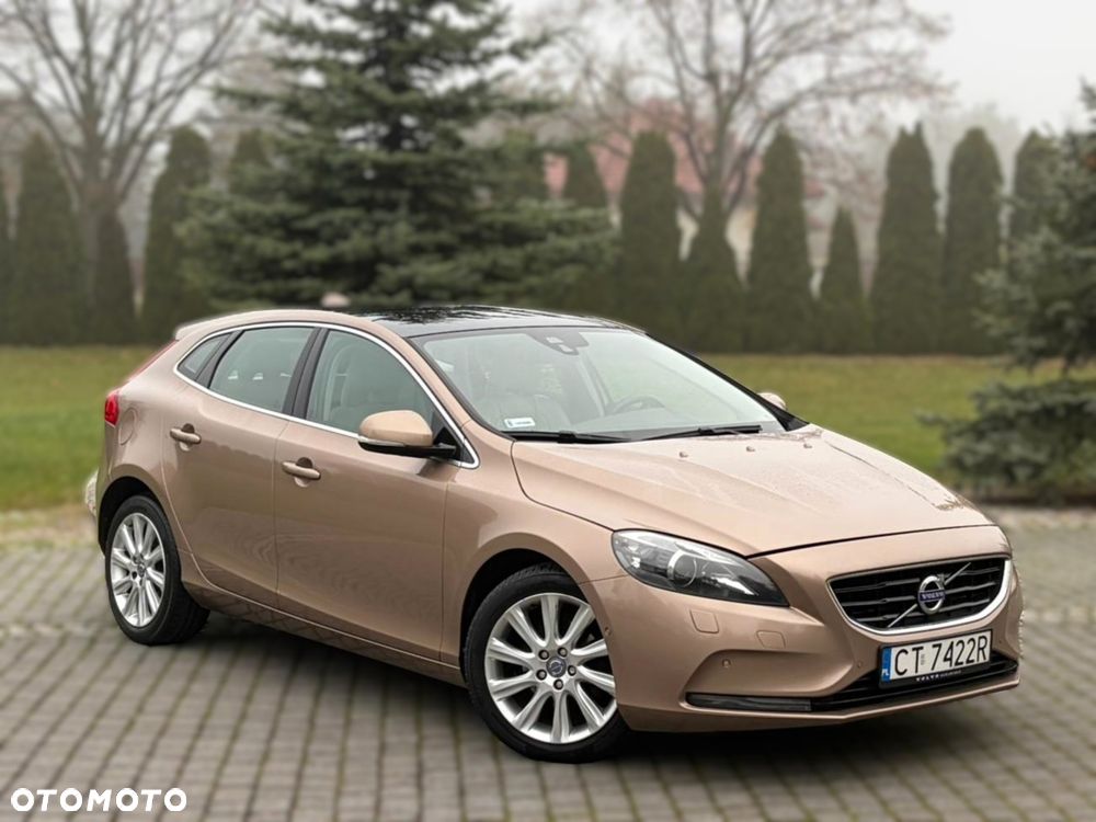 Volvo V40 D2 Summum - 1