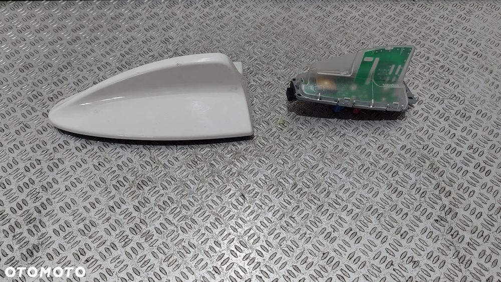 ANTENA DACHOWA REKINEK BMW E90-91 R2008 KOLOR -300- KOMPLET NR 6929347 - 1