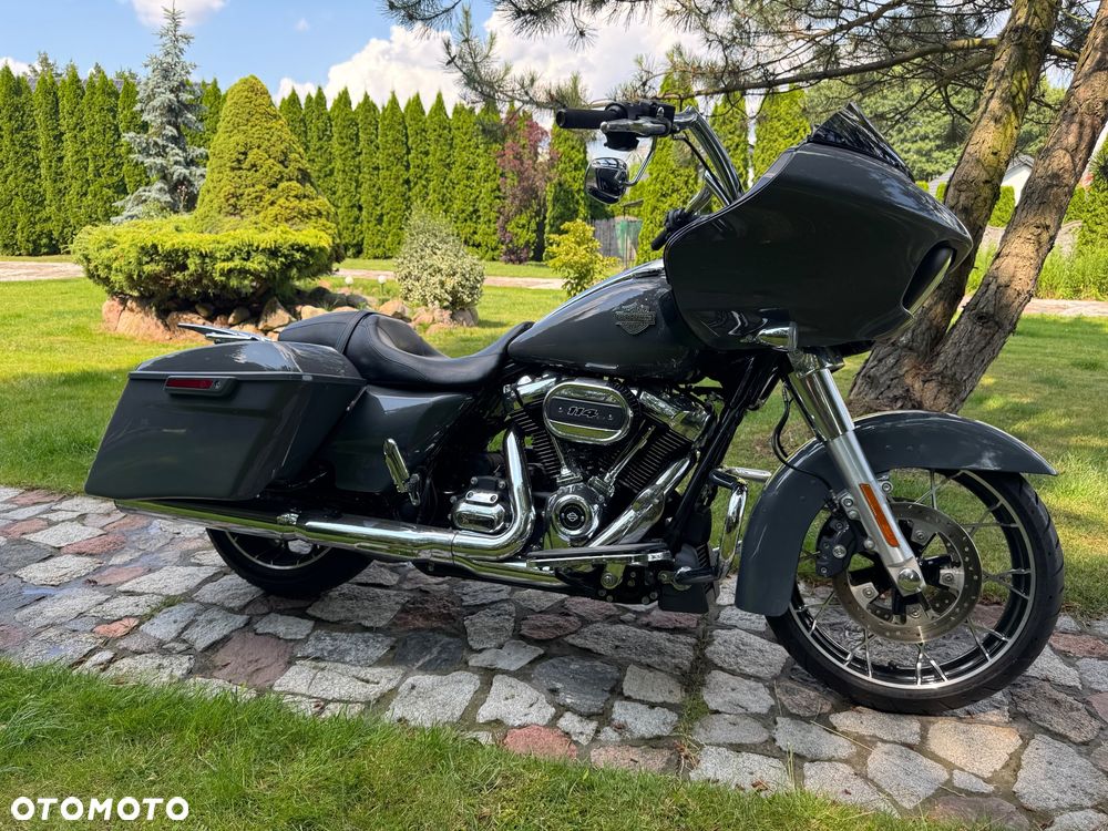 Harley-Davidson Touring Road Glide - 3