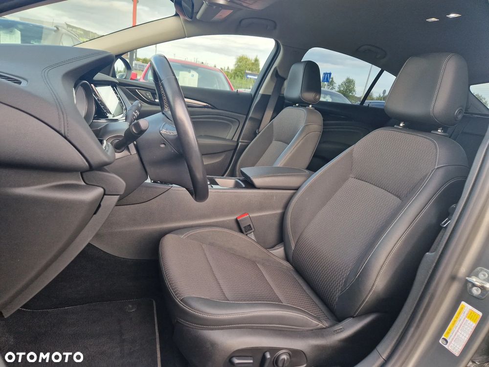 Opel Insignia - 14