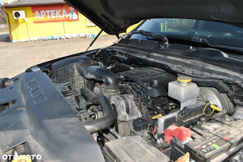 RAM 1500 Crew Cab Longbed Laramie - 15