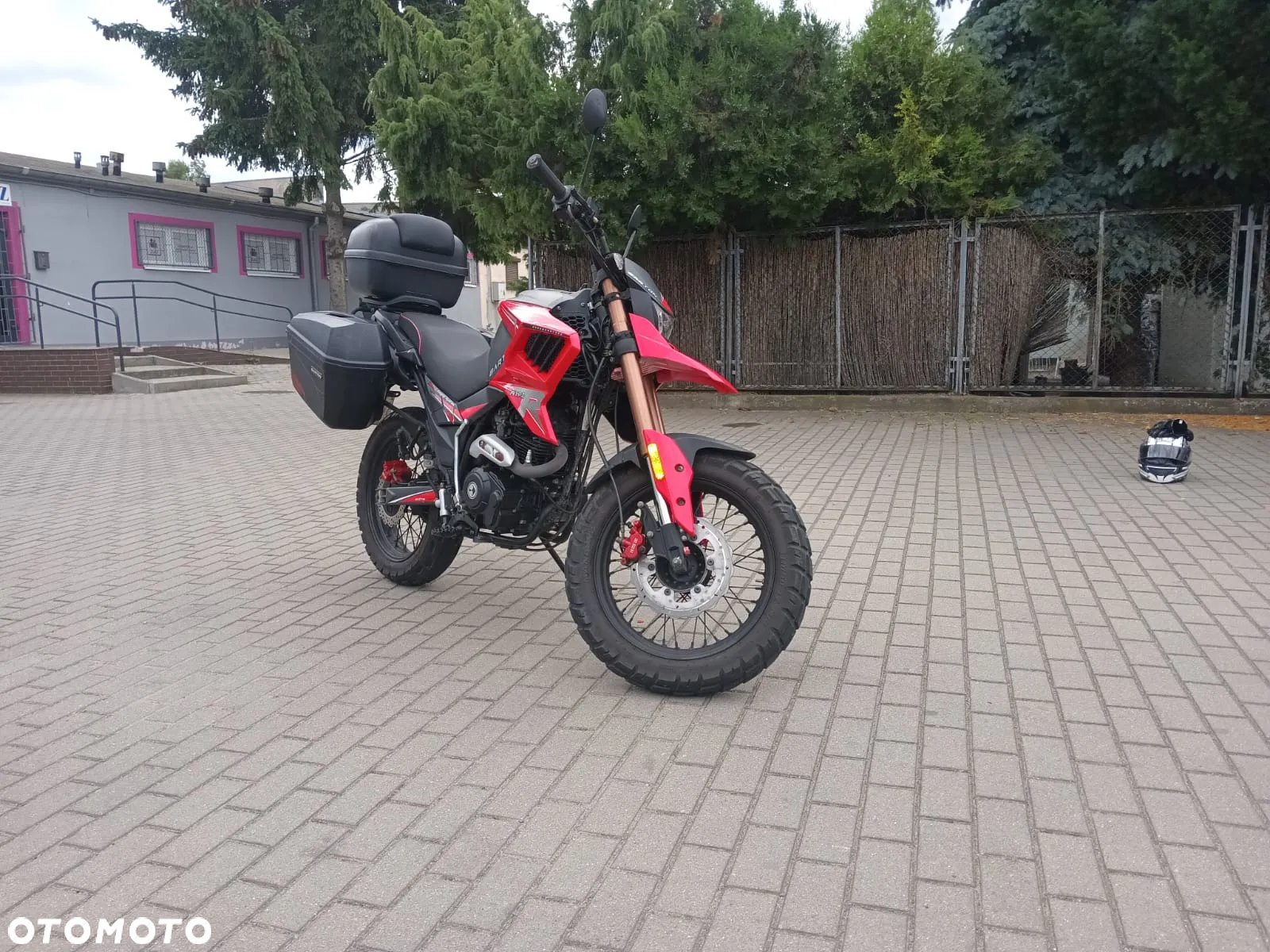 Barton Hyper