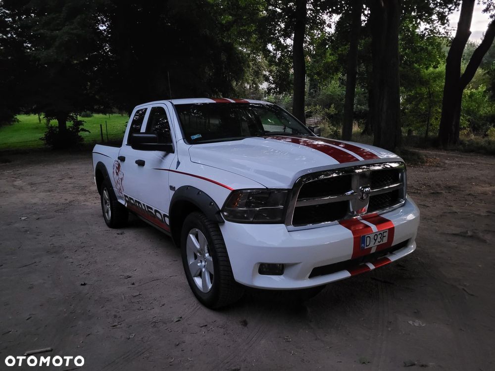 Dodge RAM 5.7 4x4 - 2