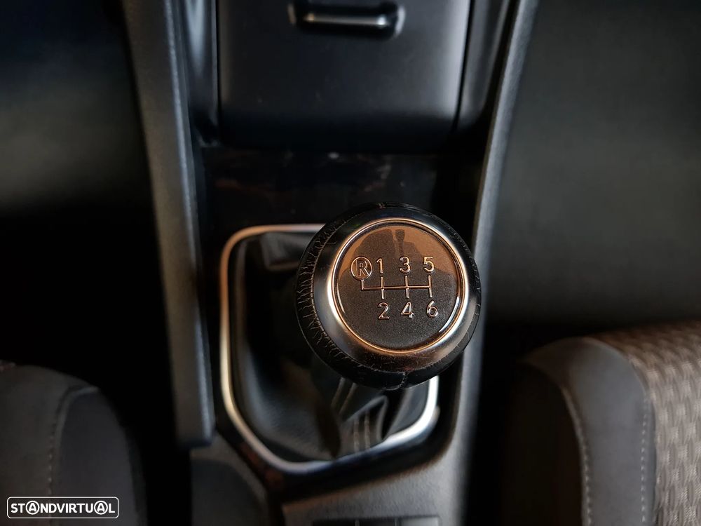 Toyota Auris Touring Sports 1.4 D-4D Comfort+Pack Sport - 20