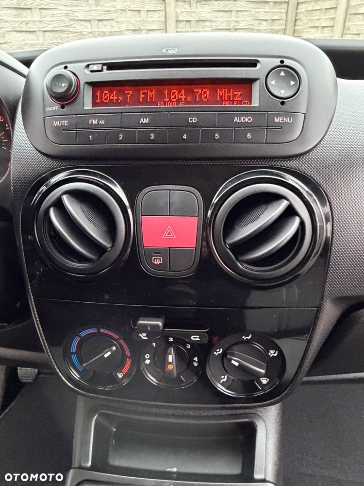 Fiat Fiorino 1.4 8V Dynamic - 17