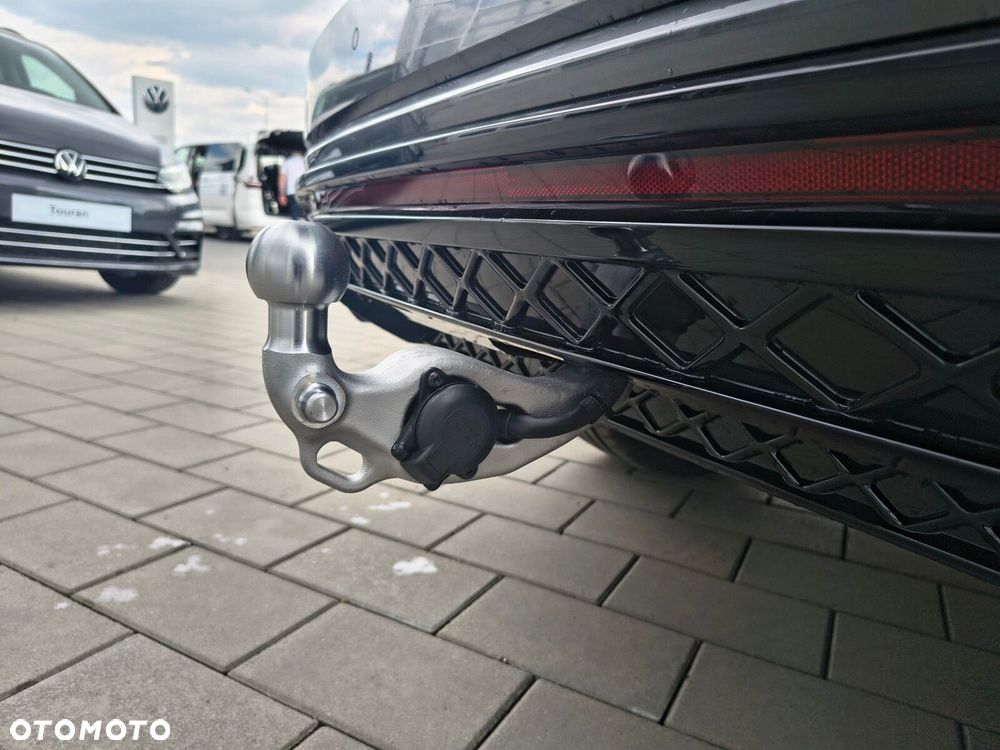 Volkswagen Touareg 3.0 V6 TDI 4Motion R-Line Final Edition - 10