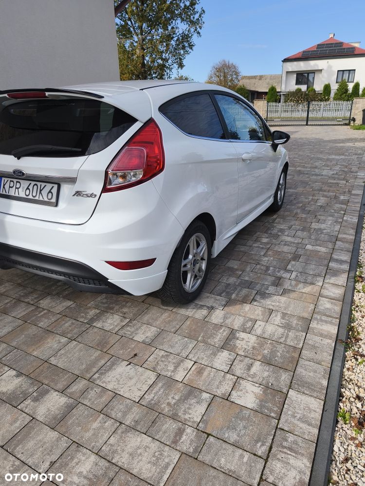 Ford Fiesta - 2
