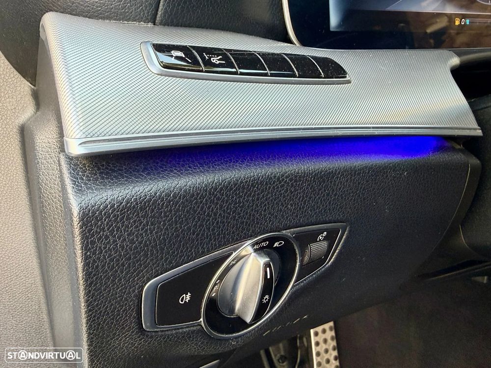 Mercedes-Benz E 220 d AMG Line - 32