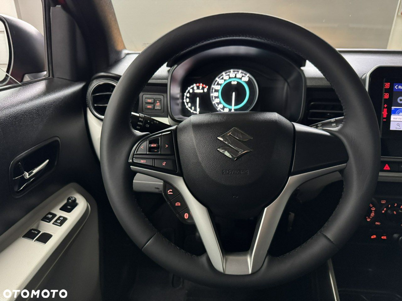 Suzuki Ignis - 21