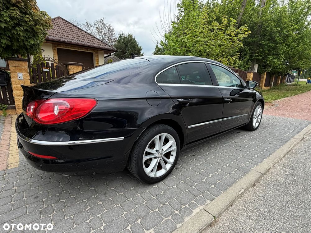 Volkswagen Passat CC 2.0 TDI BlueMotion Technology Exclusive - 4