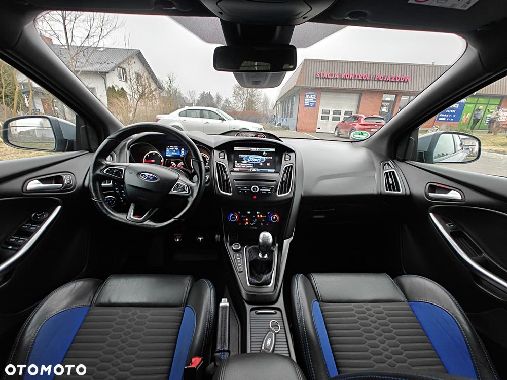 Ford Focus 2.0 TDCi ST - 17