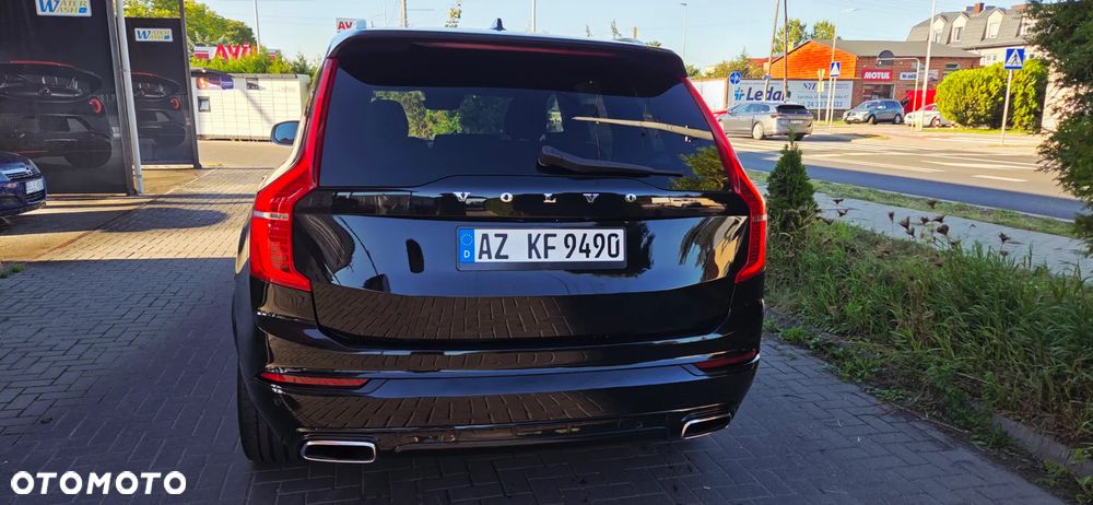 Volvo XC 90 D5 AWD Geartronic RDesign - 8