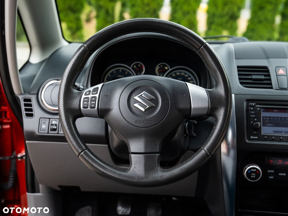 Suzuki SX4 1.6 VVT 4x4 Style - 27