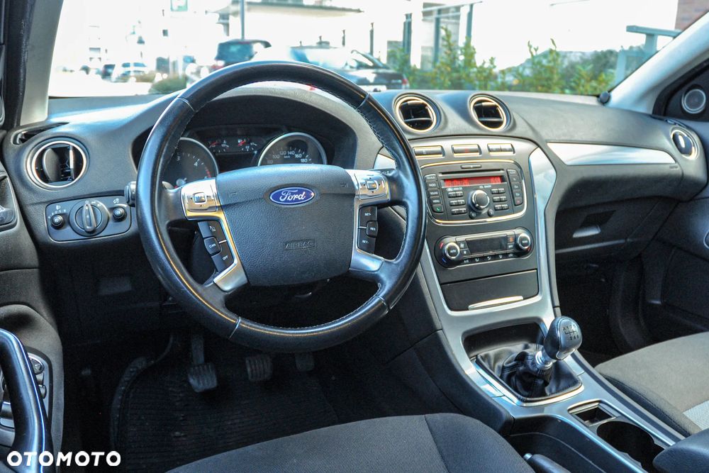 Ford Mondeo SW - 9
