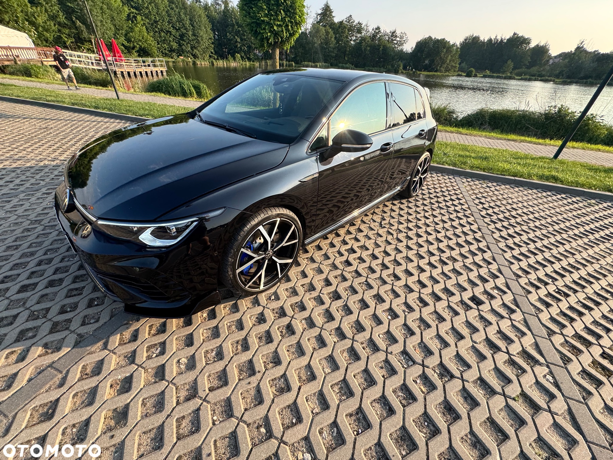 Volkswagen Golf VIII 2.0 TSI 4Motion R DSG - 11