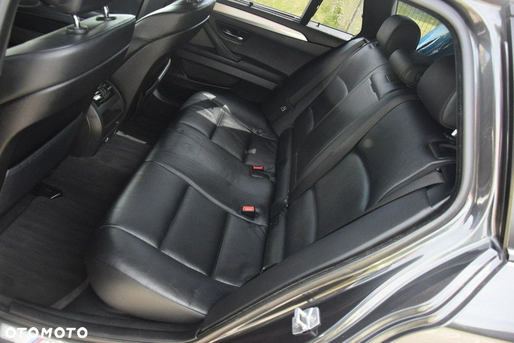 BMW Seria 5 - 29