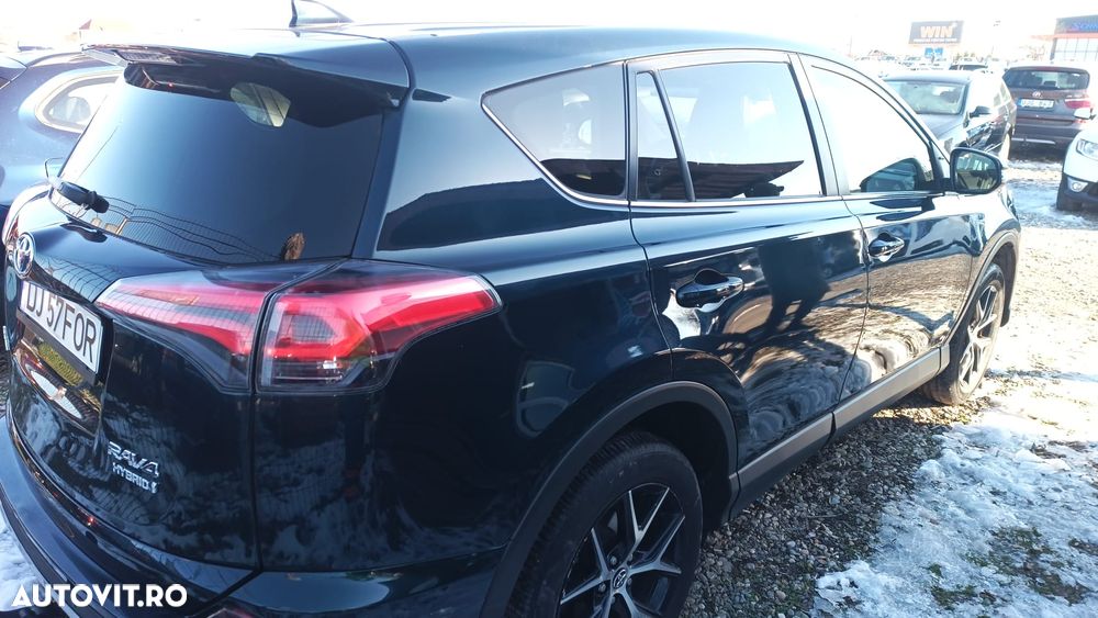 Toyota RAV4 2.0 4x4 Automatik - 2